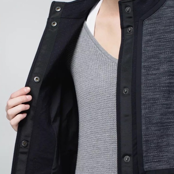 Lululemon Cocoon Car Snap Button Coat - Picture 4 of 14